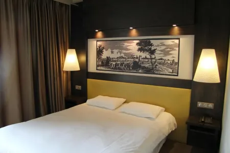 Le Safari Hotel Restaurant Отели в г. Лориоль-дю-Конта