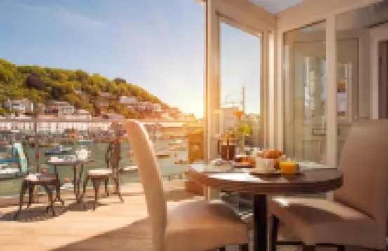 เดอะ โอลด์ บริจ เฮาส์