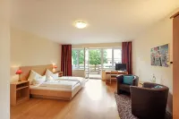 Bernsteinsee Hotel GmbH Hotels in der Nähe von Neudorf-Platendorf