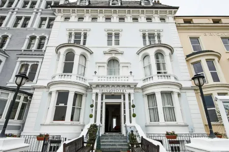 Iris Hotel Llandudno Отели рядом с достопримечательностью «Mostyn Street»