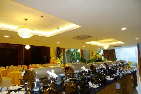 Saigon Vinh Long Hotel Отели в г. Cai Be