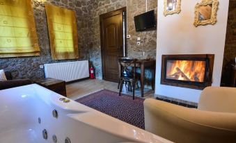 Trikalon Muses Art Suites