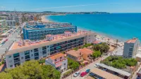Apartamentos Turísticos Augustus Hôtels à : Cambrils