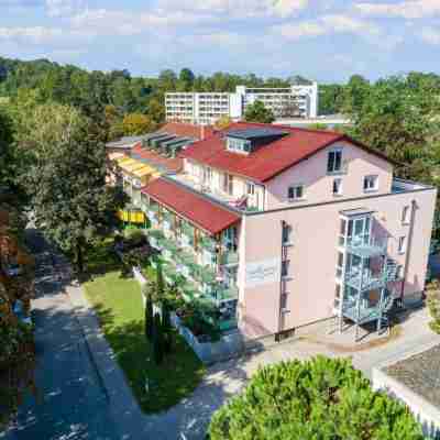 Parkhotel an der Therme Hotel Exterior