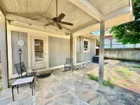 Riverbend Motel & Cabins