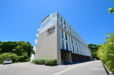캐리 콘도 추라우미 야에 산 주변 호텔