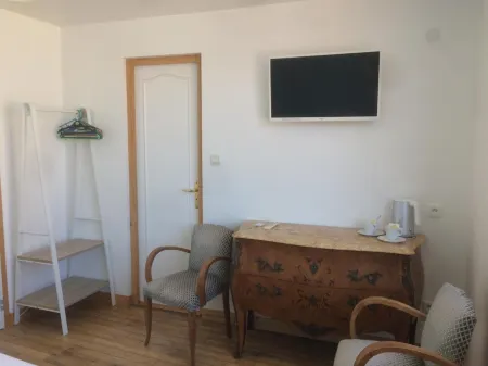 Hotel Richelieu Отели рядом с достопримечательностью «Calais Lighthouse»