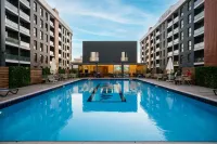 Caddemm Inn Hotel - Pools