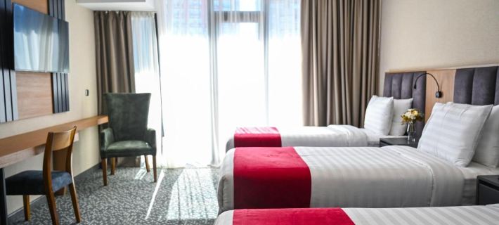 Landmark Hotel Hotele w: Batumi