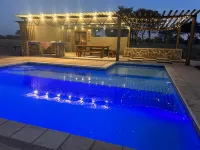 Africa Awaits Lodge & Safaris - Pools