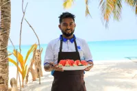Blue Coral Vashafaru Maldives - servizio colazione
