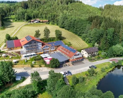 Wellnesshotel Deine Auszeit, Adults Only Hotels in Achslach