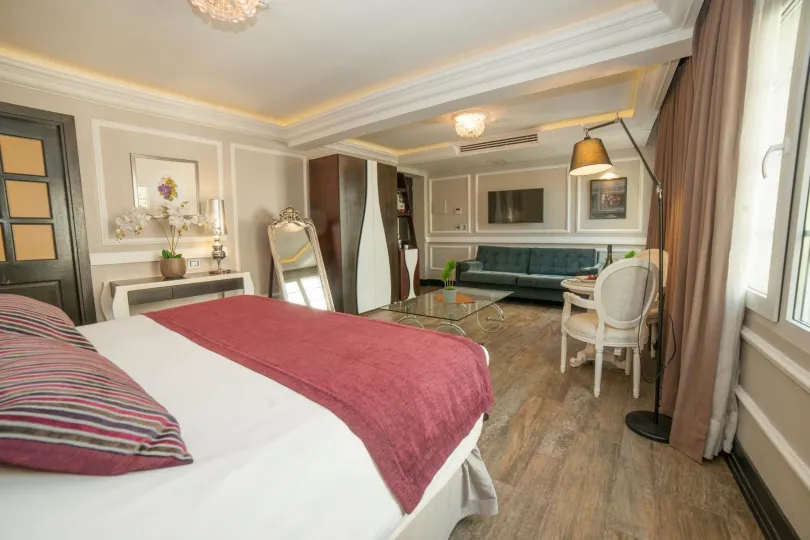 Hotel Sommelier Boutique