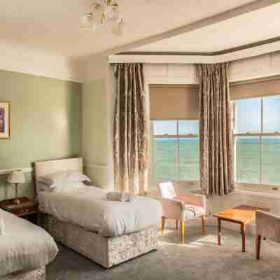The Queens Hotel Rooms