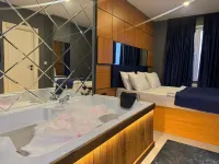 Guest Suites Hotels near Maltepe