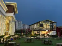 The Hoften Lotus Court, Noida