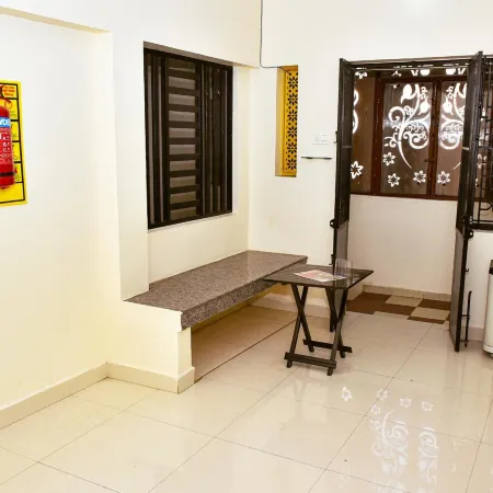 Coral Shelters Service Apartments Ponmeni