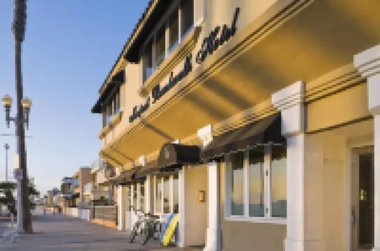 Newport Beach Hotel Hotel berhampiran Sherman Library & Gardens