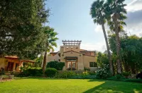 Blue Iguana Inn Hotels in Ojai