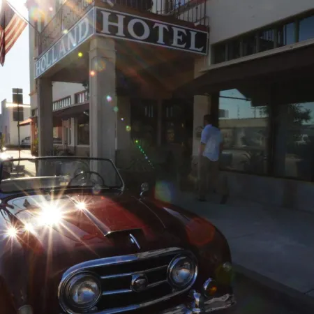 The Holland Hotel