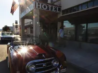 The Holland Hotel - parking