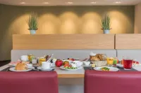 薩諾別墅家庭式酒店 - 早餐