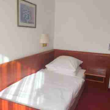 Hotel Bismarck Rooms