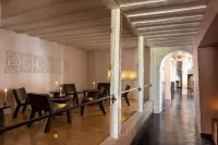 Carmel 1643 Hôtels à : Poligny