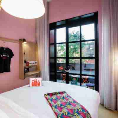 Mob Hotel Paris les Puces Rooms