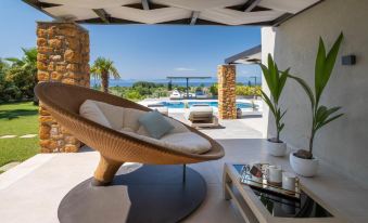 Iakovakis Suites & Spa