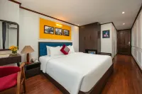 Silk Flower Hotel & Spa