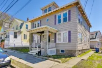 Boston Area Vacation Rental 3 Mi to Airport!