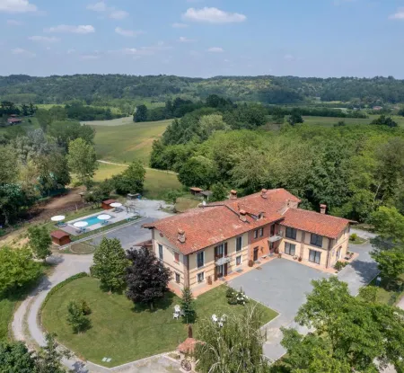Agriturismo Cascina Monchiero Отели в г. Pollenzo