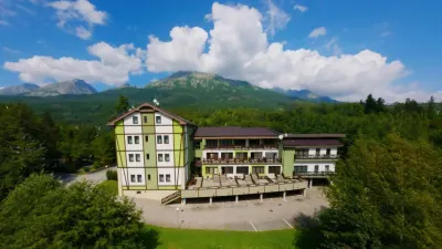 Apartmanovy Dom Familia Smokovec Hotels near Evangelic church