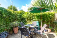 Bradstone Garden Retreat with Own Entrance Hotels in Folkestone