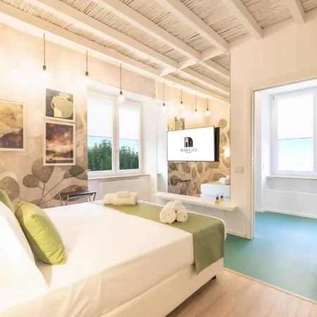 Metropolitan Rooms
