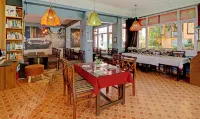 Sky Pie Hotel