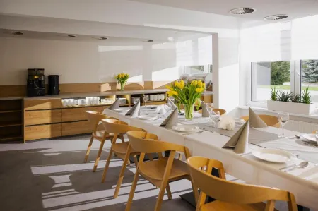 Hotel Zawisza Отели рядом с достопримечательностью «City Hall»