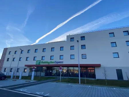 Holiday Inn Express Caen - Epron Отели в г. Бьевиль-Бёвиль