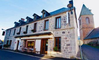 Hôtel Restaurant du Plomb du Cantal