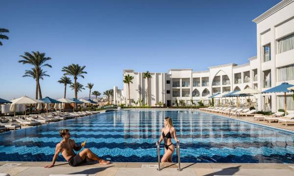 Sunrise Remal Beach Resort