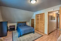 7 Mi to Heavenly Ski Resort: Cozy Tahoe Cabin