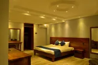 Nile Village Hotel & Spa Hotels near Source Of The Nile Reptile Park