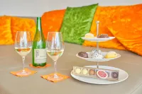 Sonnenhotel Weingut Römmert Spa Und Wellness Các khách sạn ở Schwarzach am Main