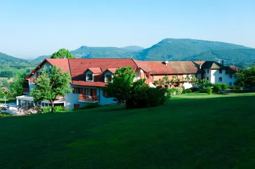 Hôtel les Bergeronnettes Hotels in Champagneux