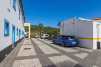 Hotel Teresinha - parking