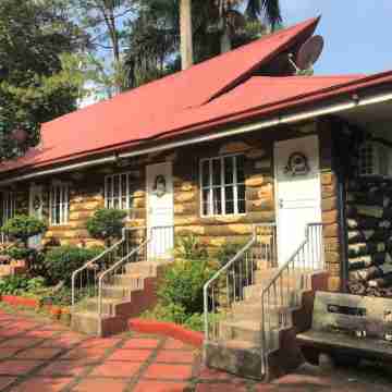 Loreland Farm Resort Rooms