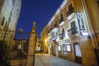 Hotel Arcos Catedral