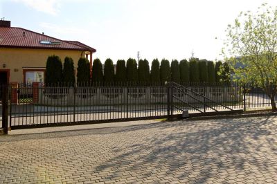 Surroundings Amadeus Photo