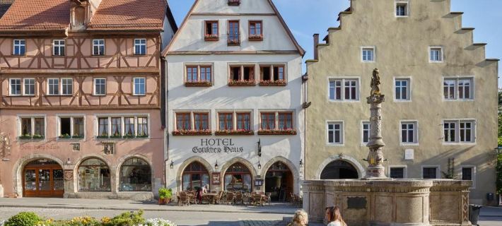 Hotel Gotisches Haus ミッテルフランケンのホテル